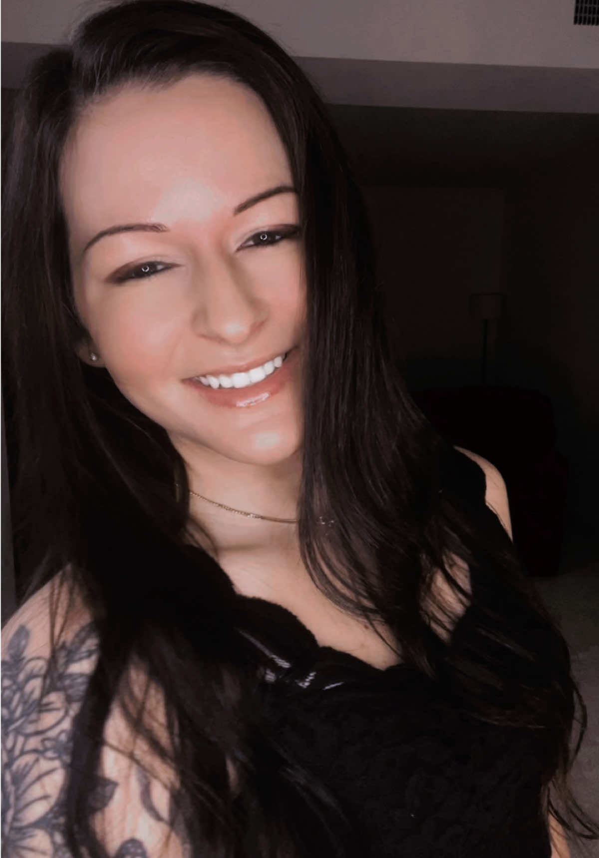 @𝒮𝐻𝒴𝒴  🎀