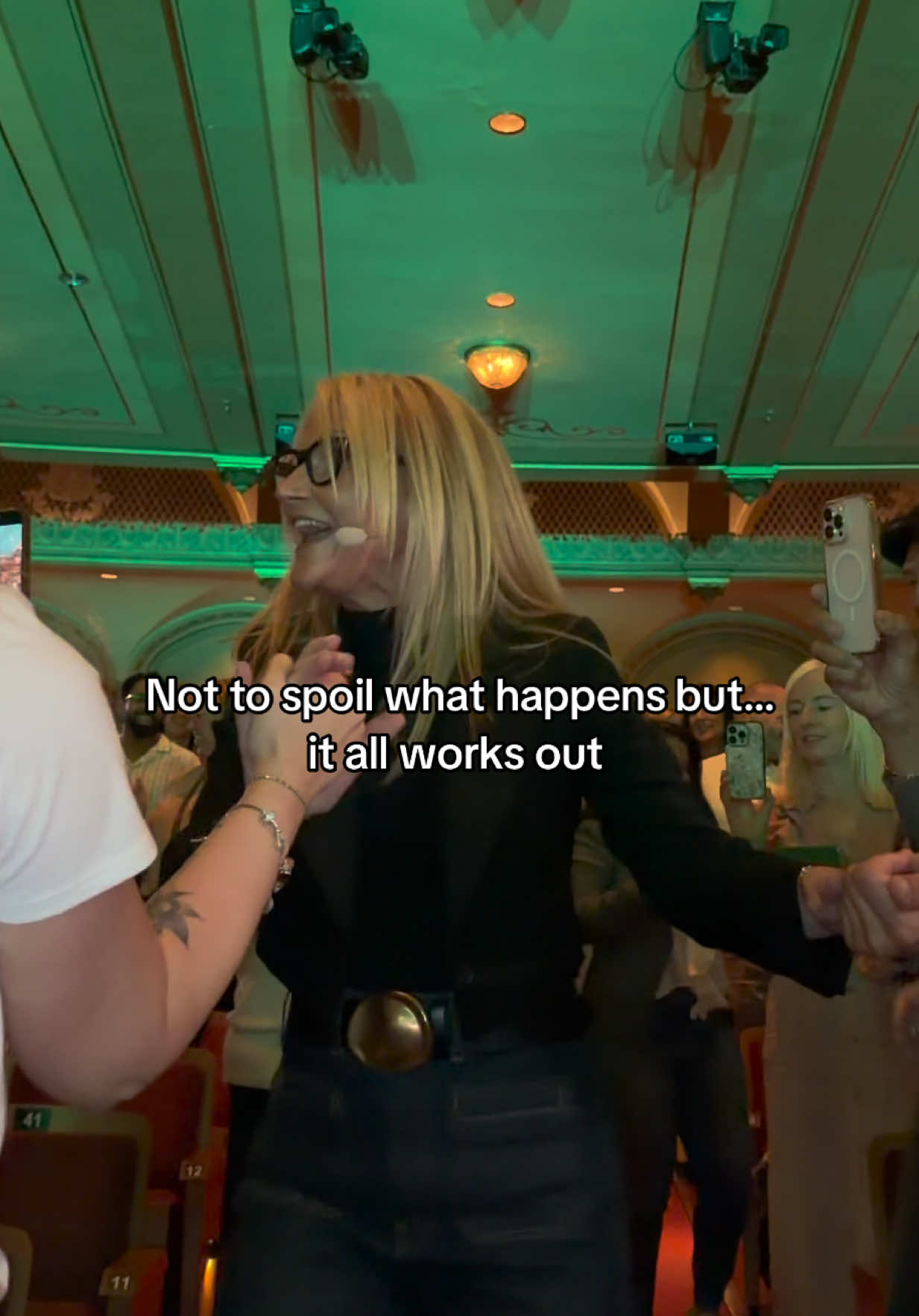 @Mel Robbins