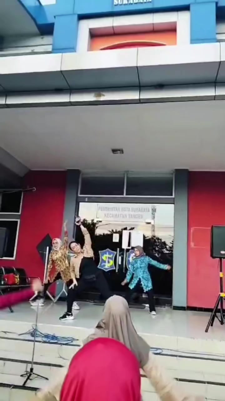 @nonicrere