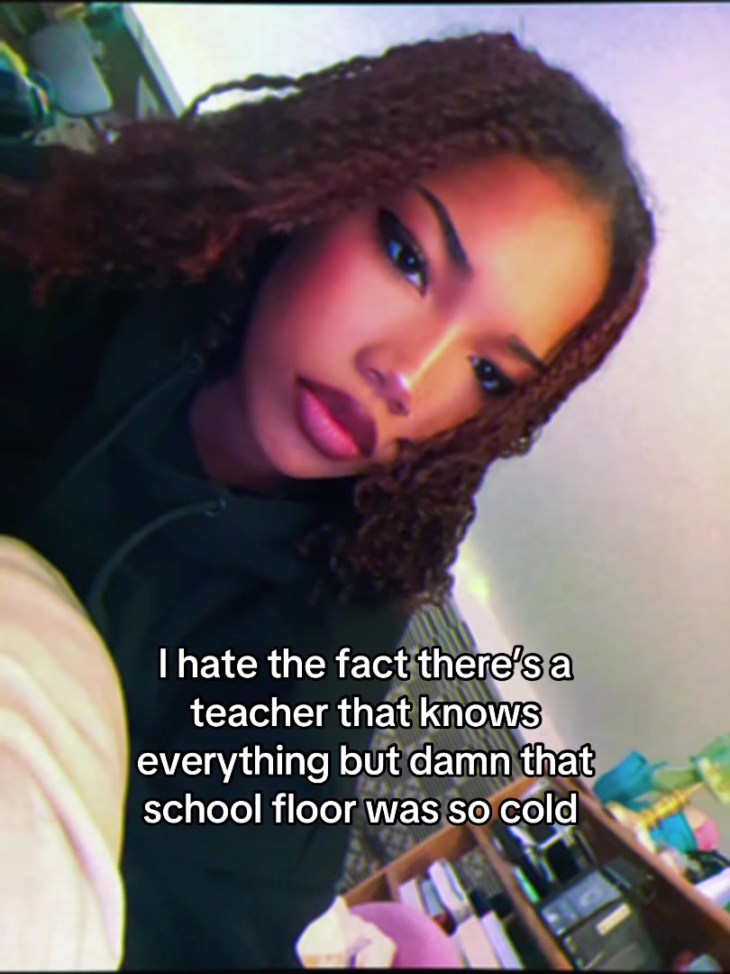 @Maïla