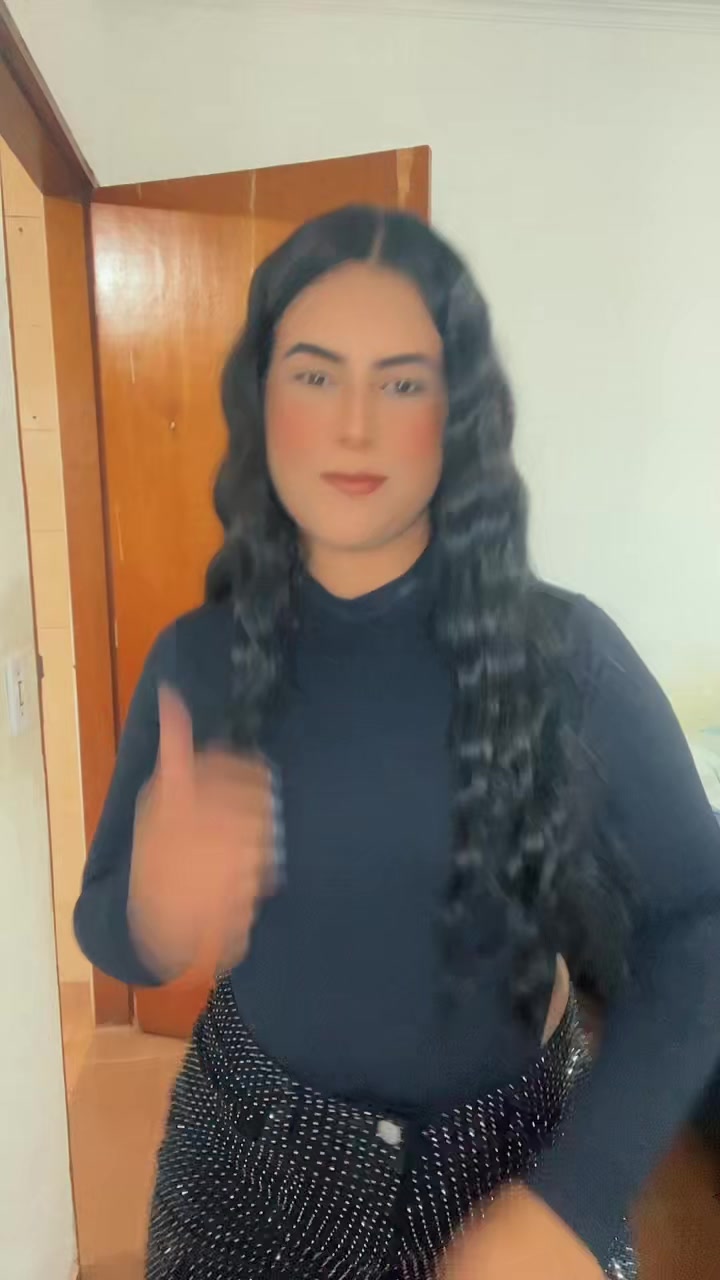 @juliapaes
