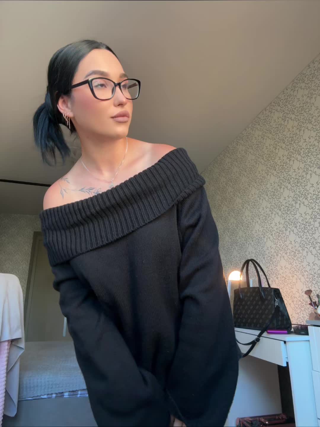 @aveloriaa