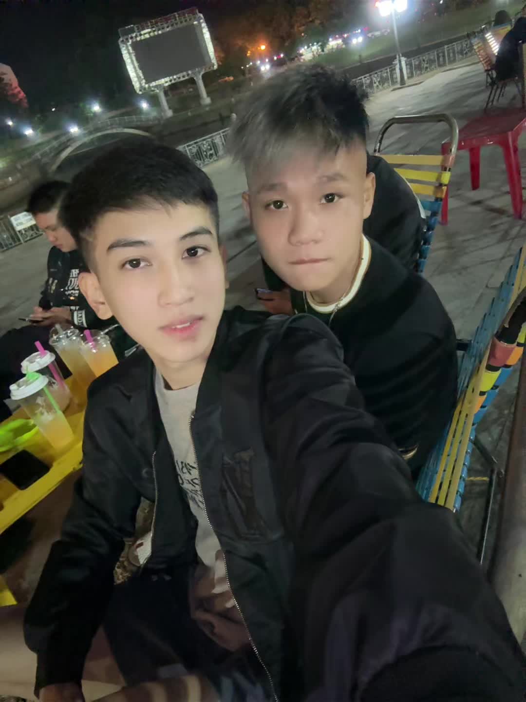 @Ộp