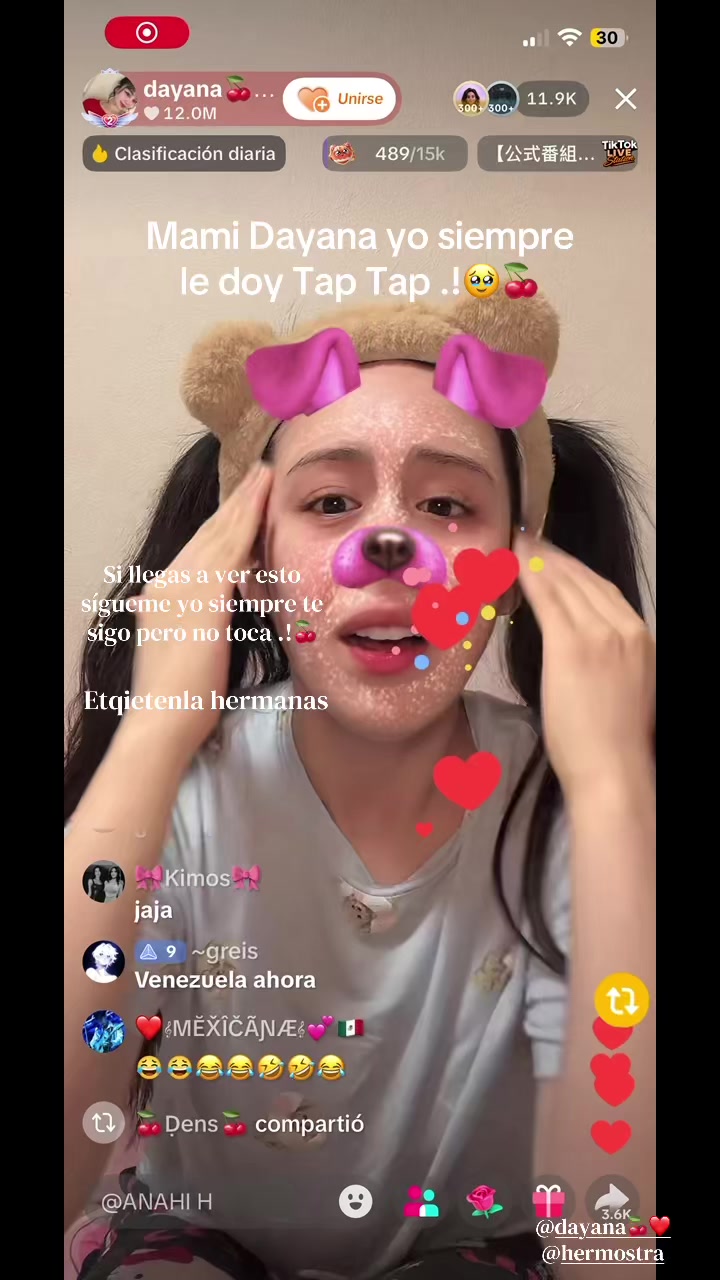 @Ariana🍒🍒