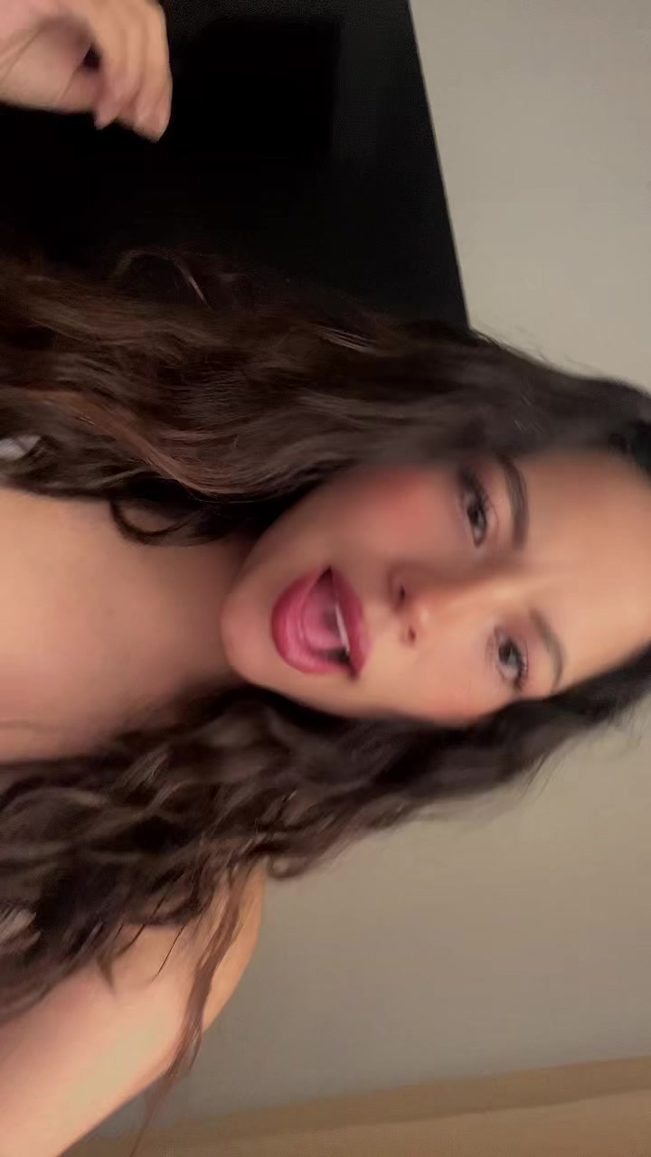 @Nonona 🥸