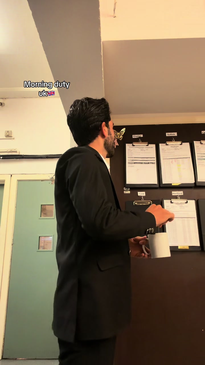 @Dr Ehsan Danish 🇬🇧🇵🇰
