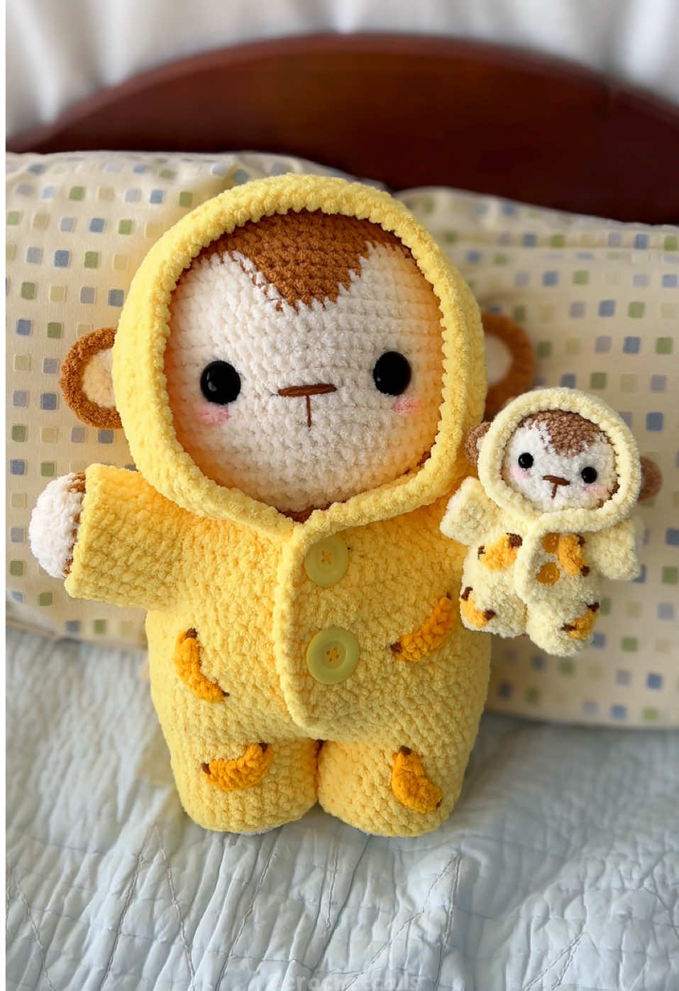 @crochetcalls