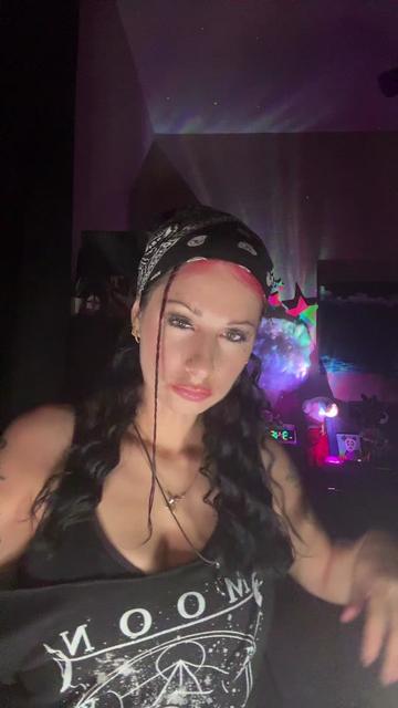 @Mel❤️🔥🏳️🌈