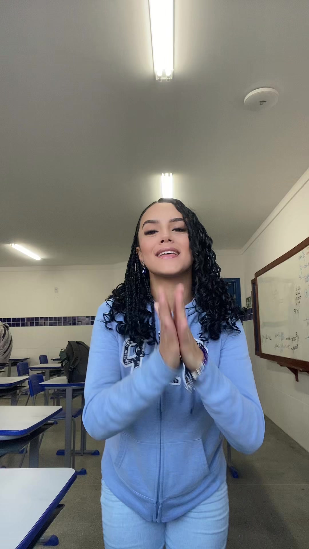 @Angel 💫