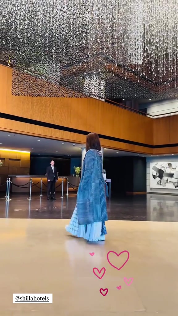@Hina Khan 💎