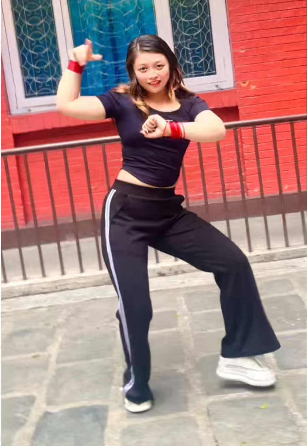@Dancelikeritu🖤