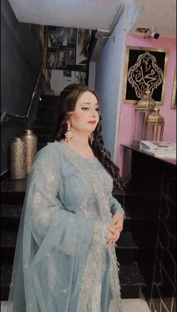 @nargisofficial129