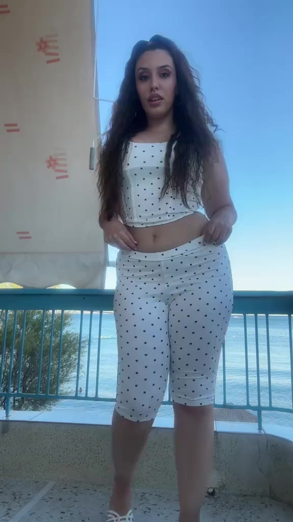 @ঔ