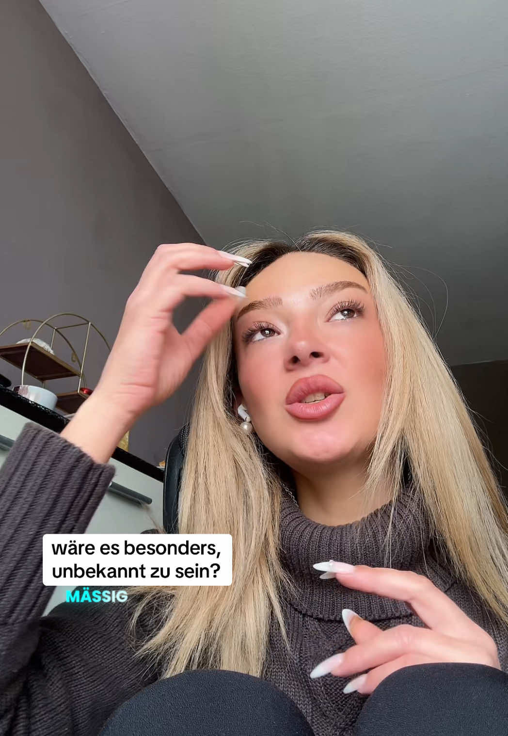 @Konstasy