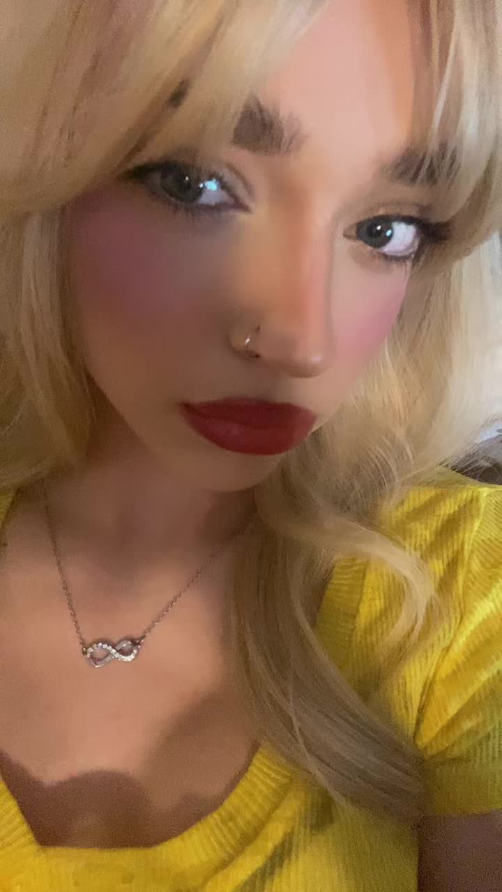 @foxykelly