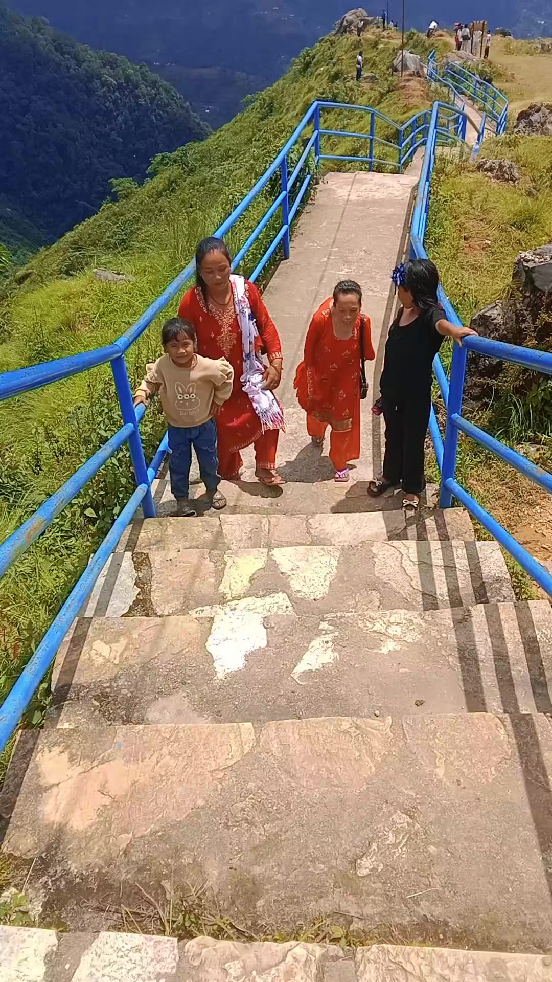 @SaiLi Tamang