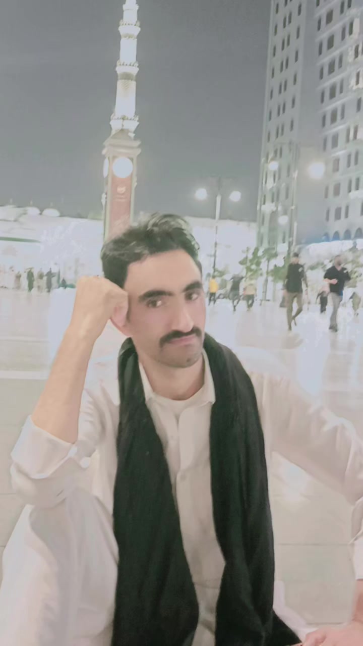 @NuMaN kHaN tArEeN