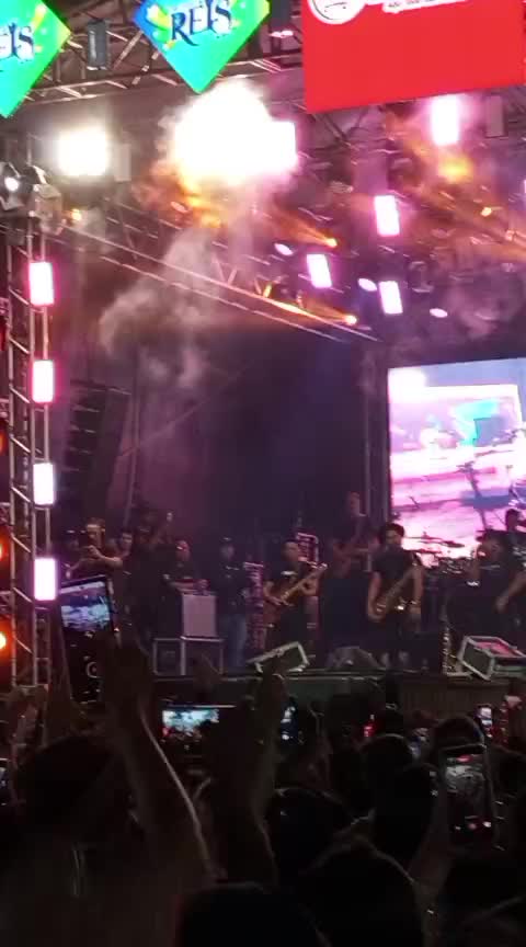 @Vitoria melo