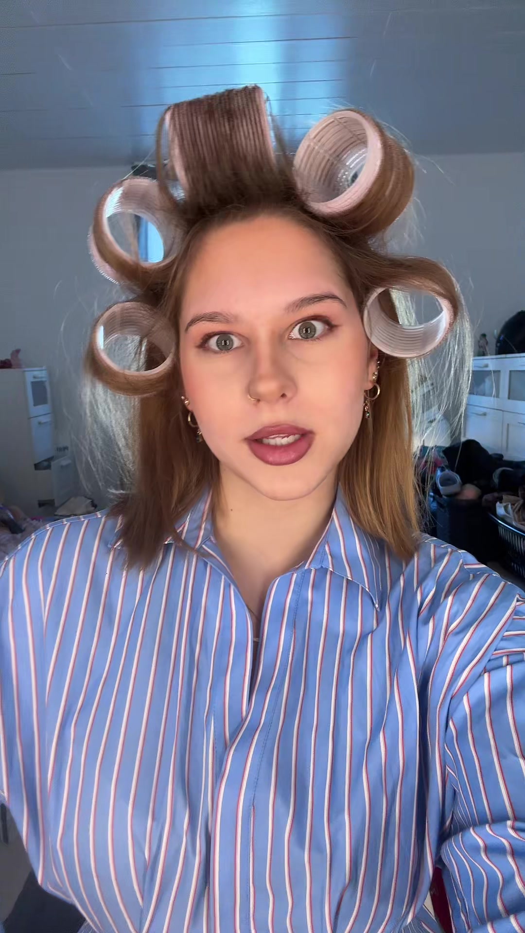 @Emi
