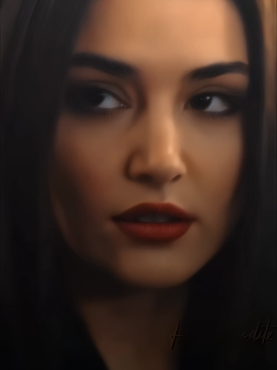 @💞Hande ercal💞