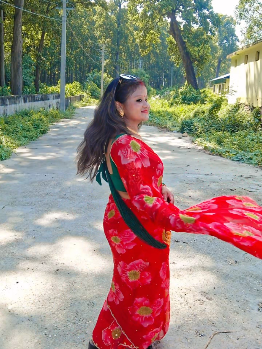 @Deena Magar 💫👑🦋🦋(Adhikari)