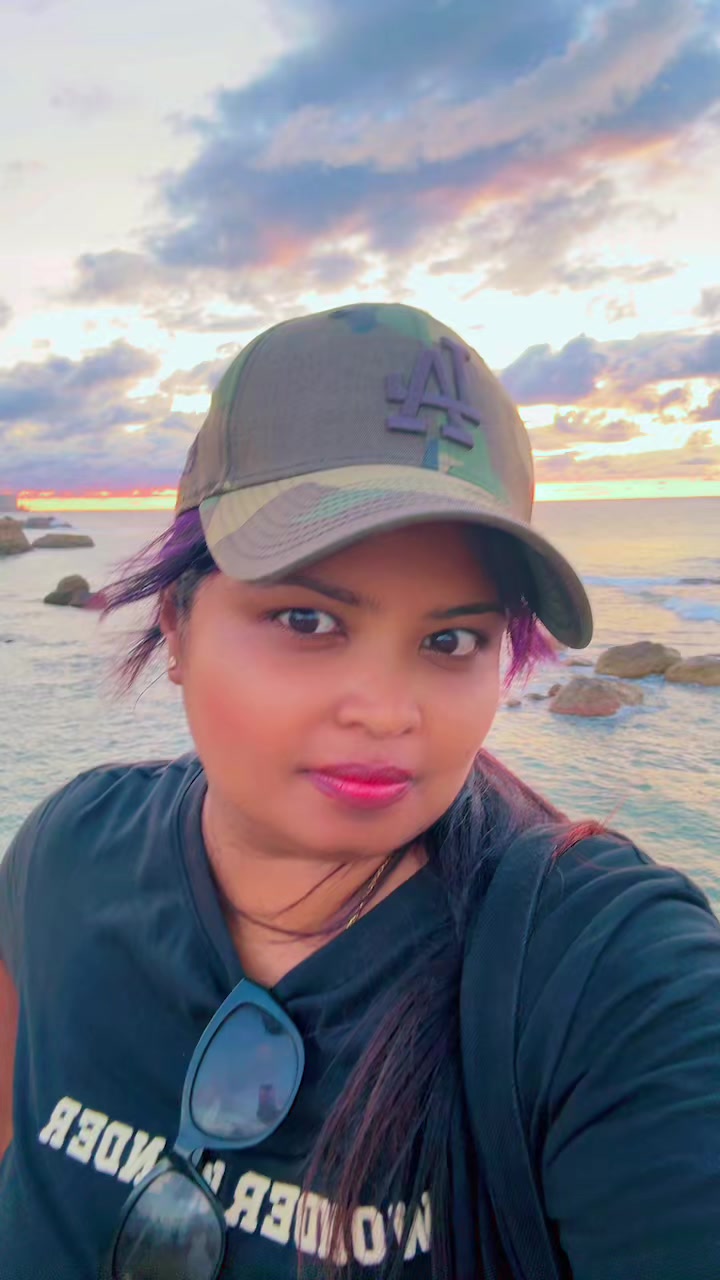 @Ayanthi🩷Travel 🧿Food🪬🧿✨