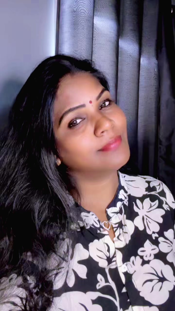@GaYaThRI❤️ MaNiKAnDaN ❤️🇨🇦☃️