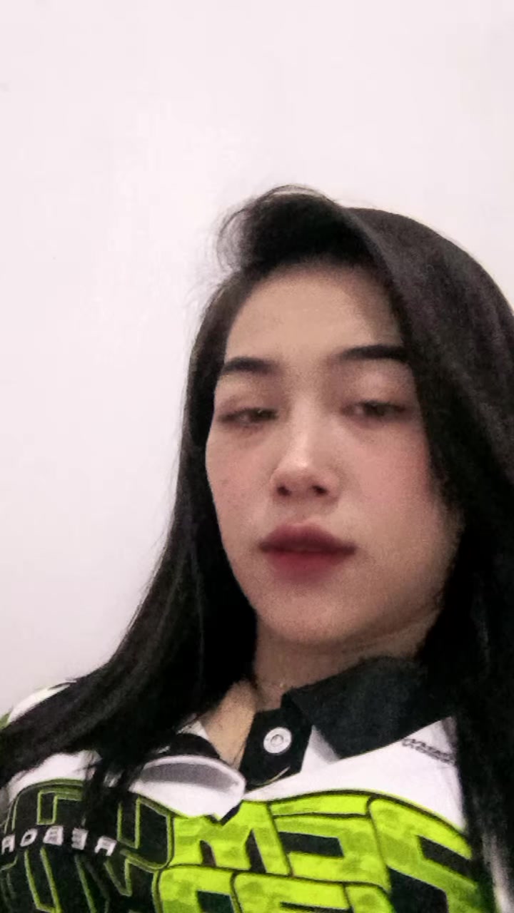 @Y U L I A