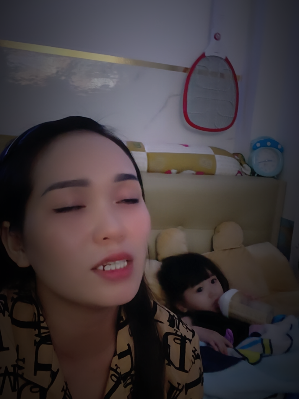 @HOÀNG TỶ