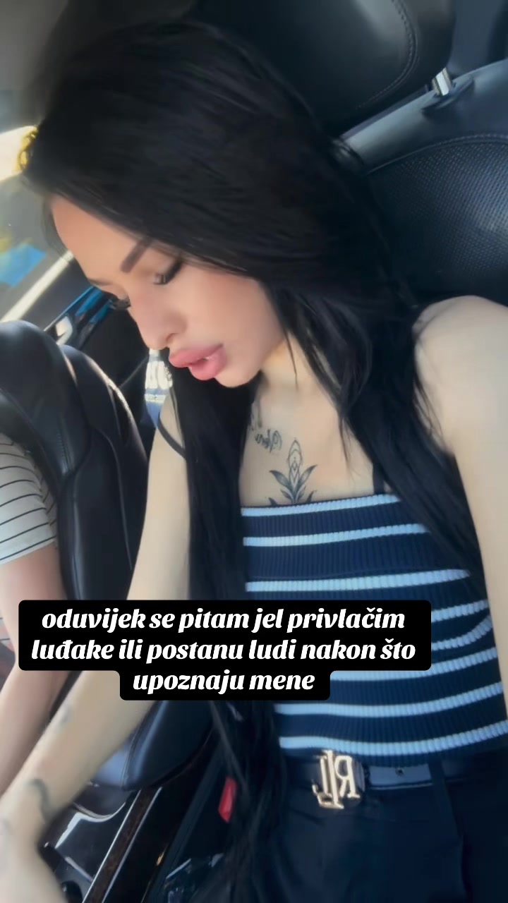 @laariisa27