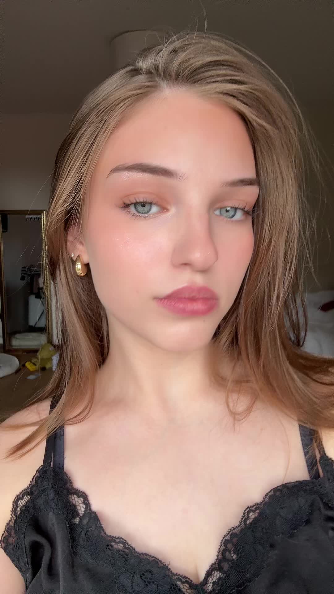 @anna