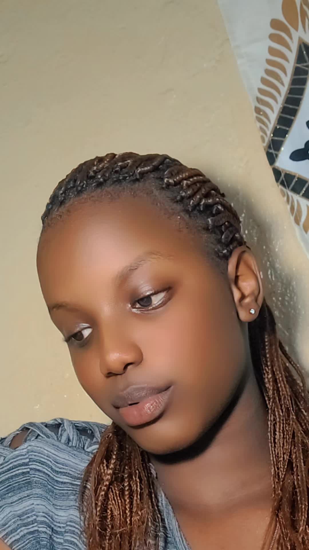 @Uwera chammah ✨️