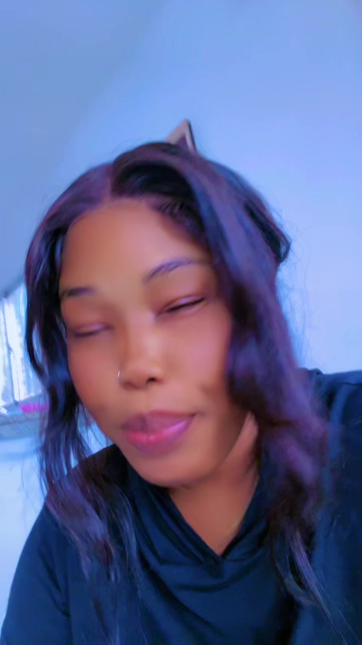 @Neyoudope Gyal