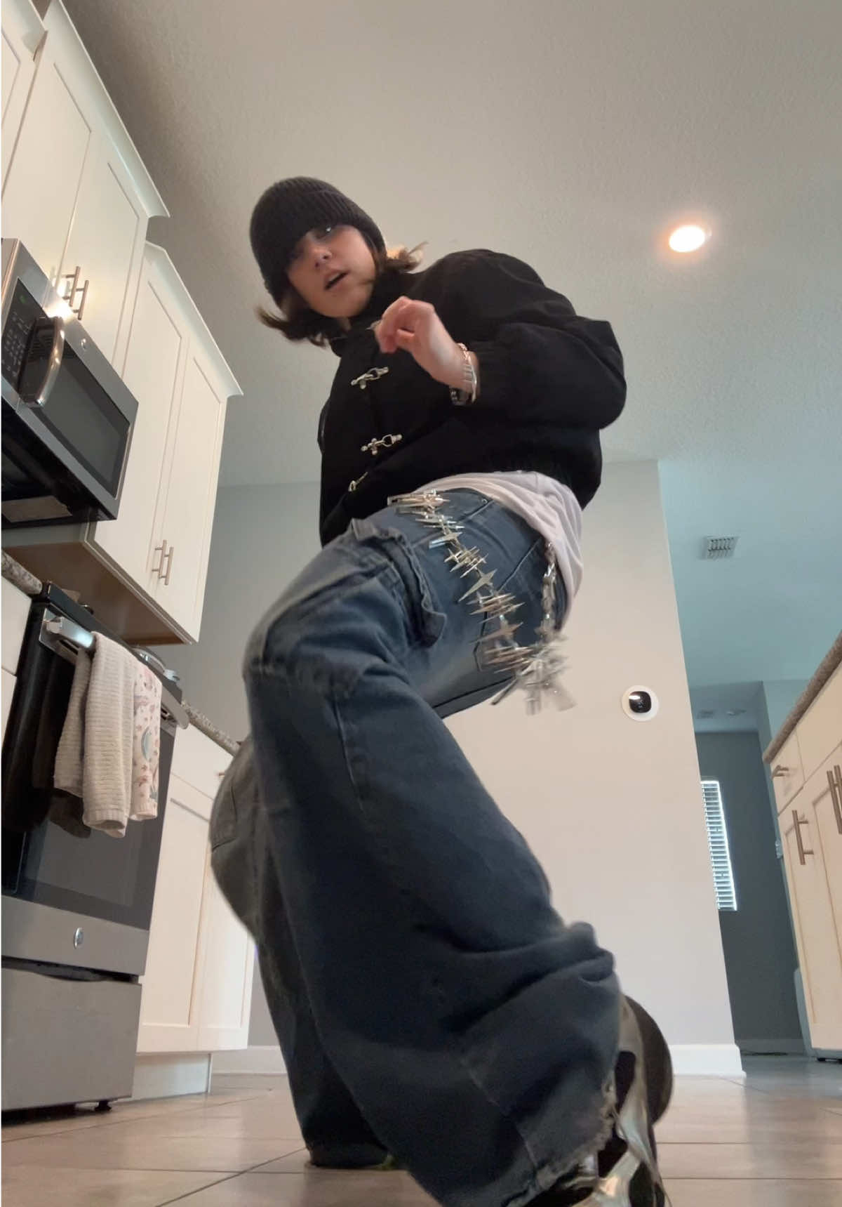 @ayyvahh_