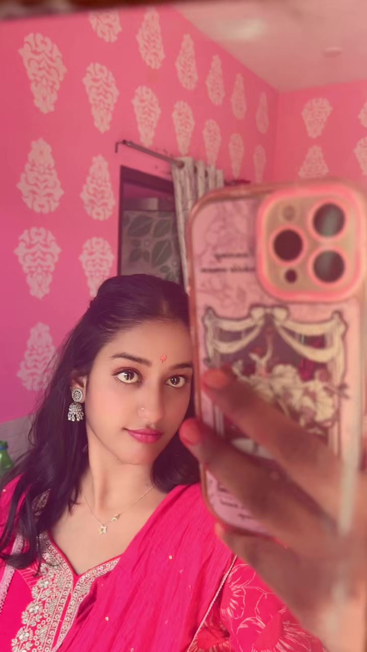 @🦋🧿iam_SnehaMishra_💛😎