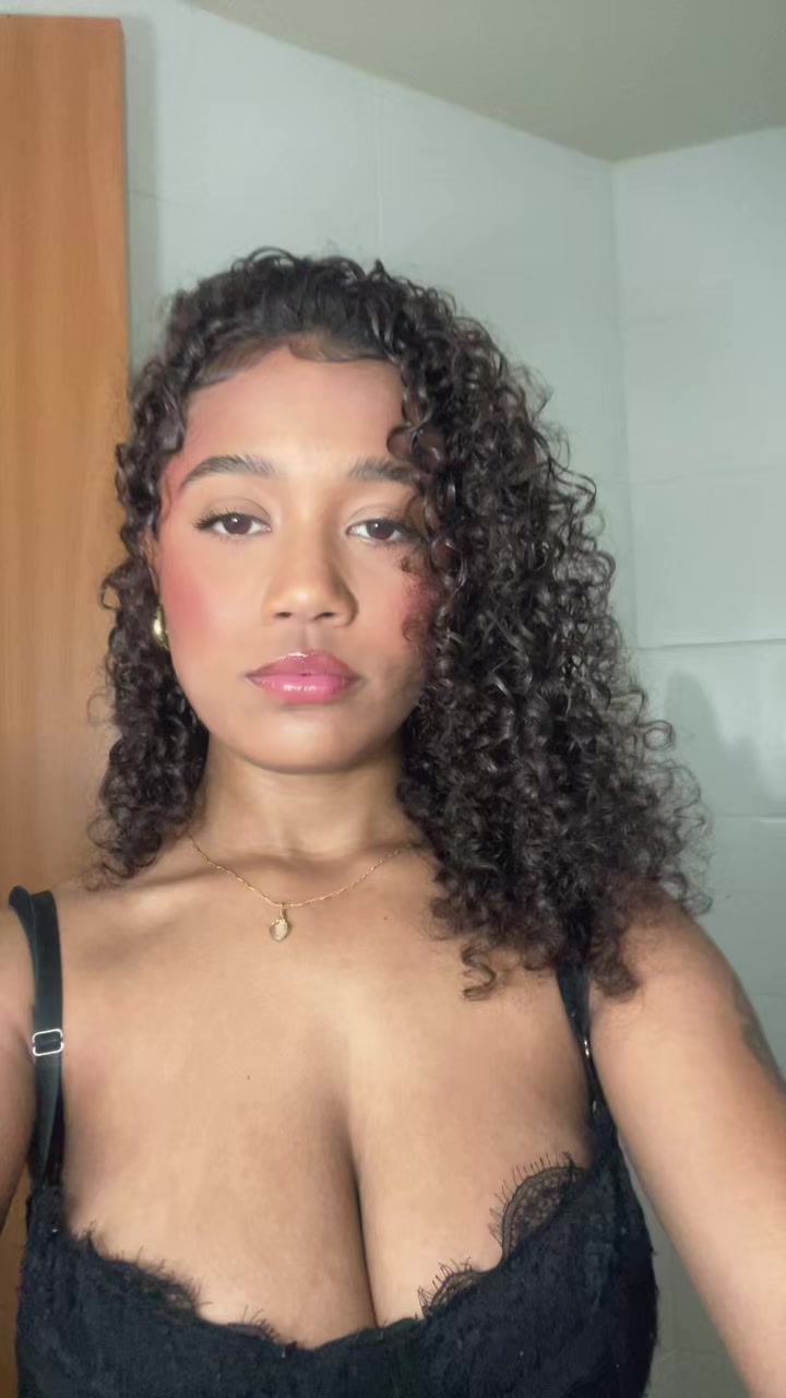@iwishiwasanormalgirl