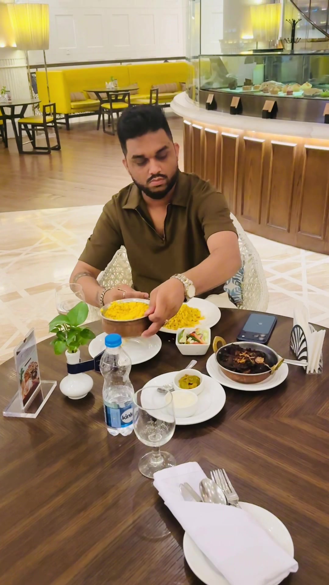 @Plan A billionaire 🥂💵
