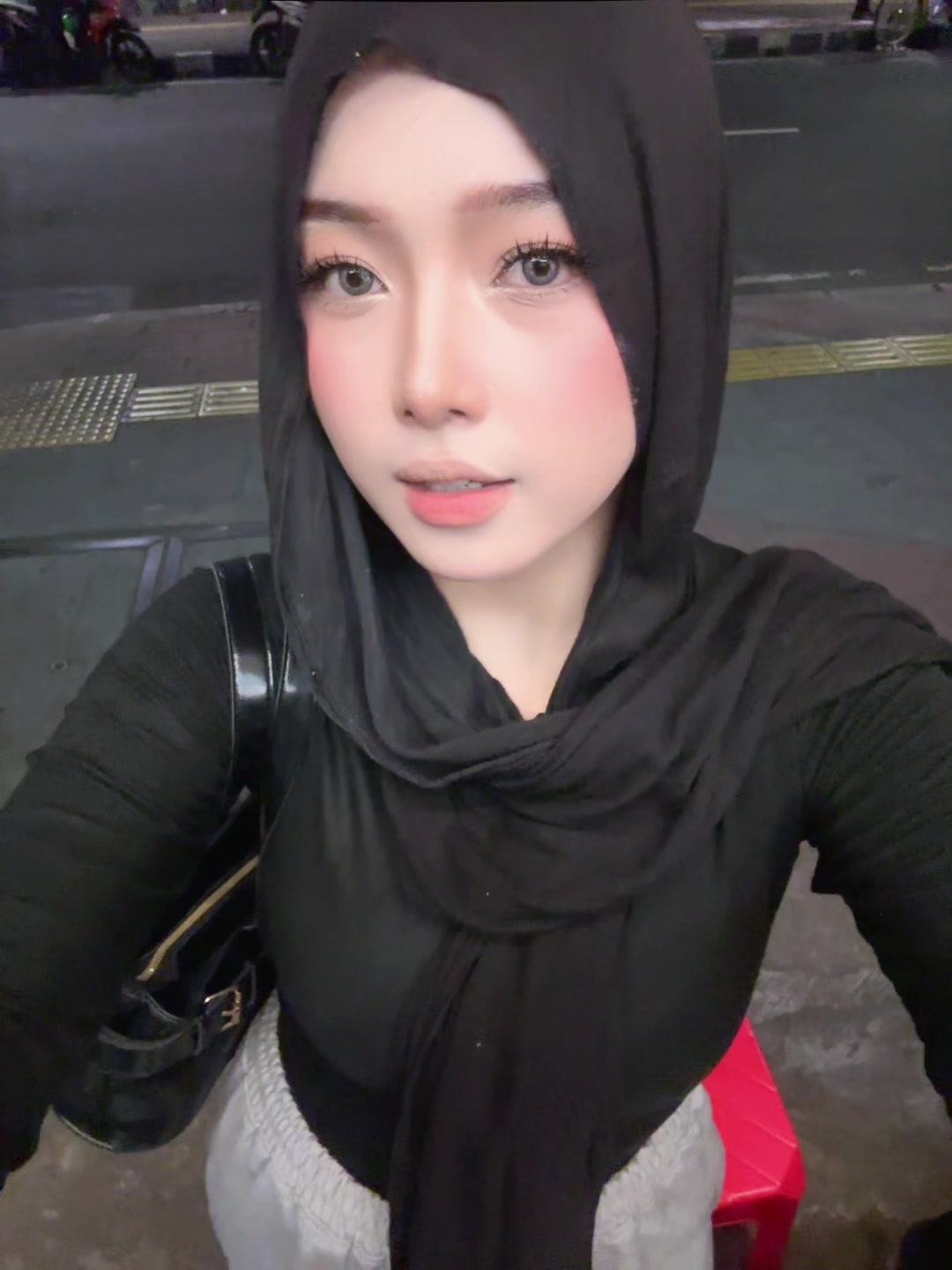 @r