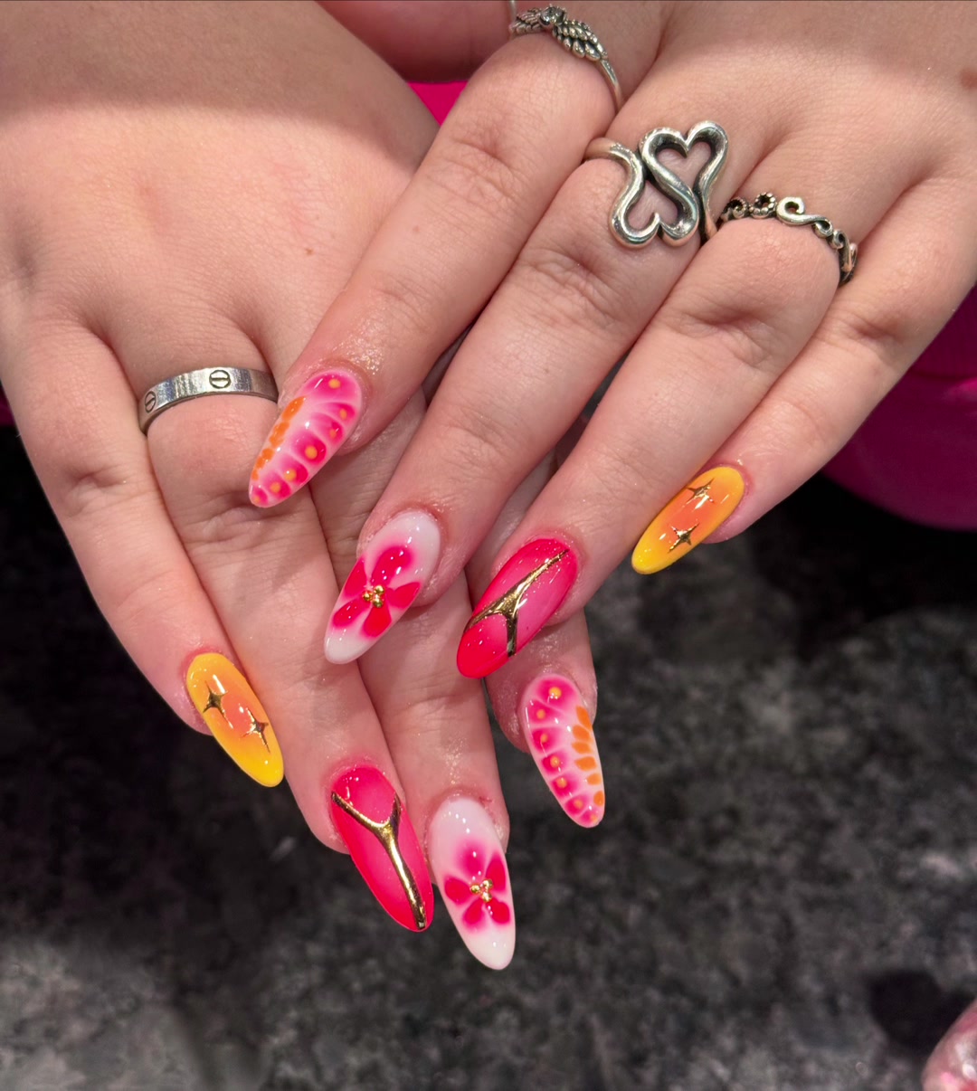 @Glitz Nail & Spa OutletMall