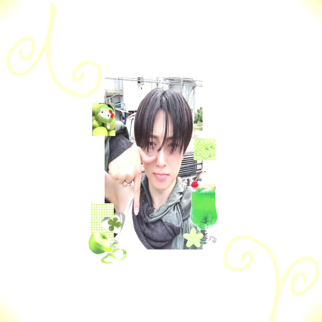@⋆&sdot;☆&sdot;⋆