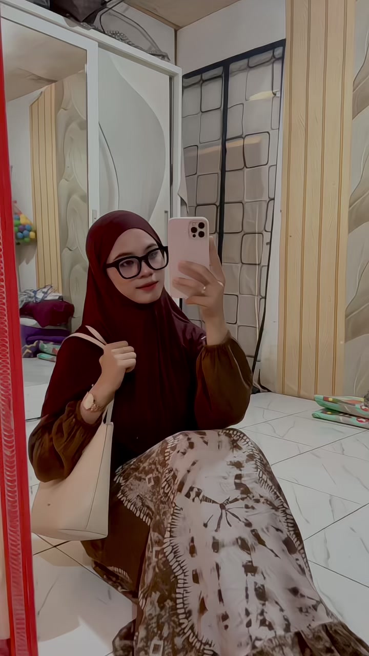 @Mona adz