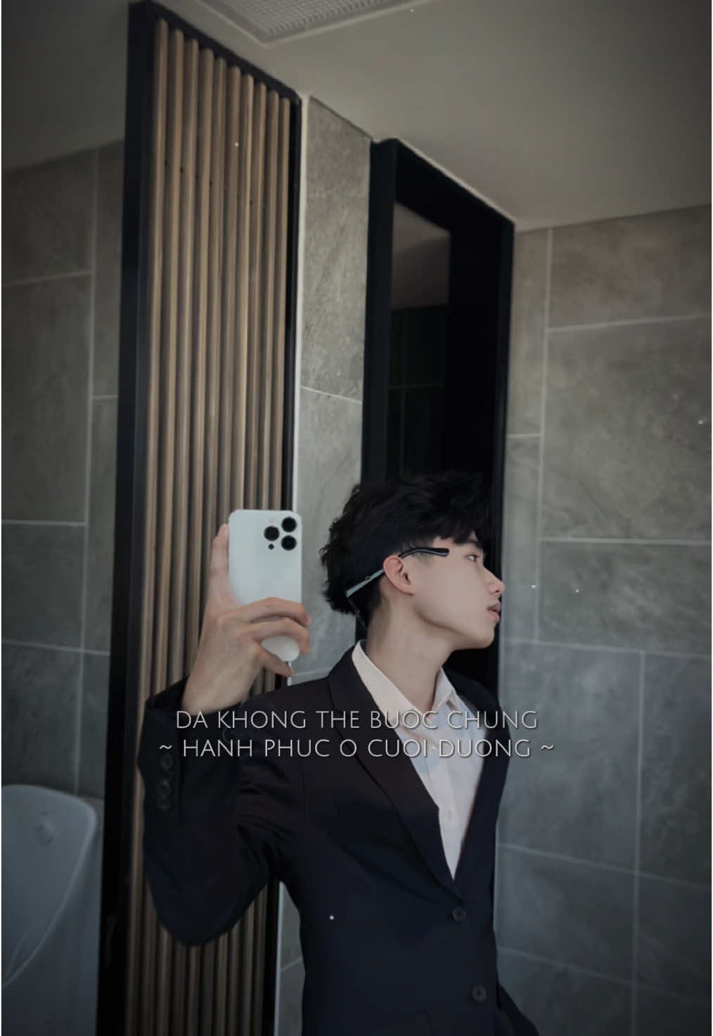@đứa trẻ không có mẹ