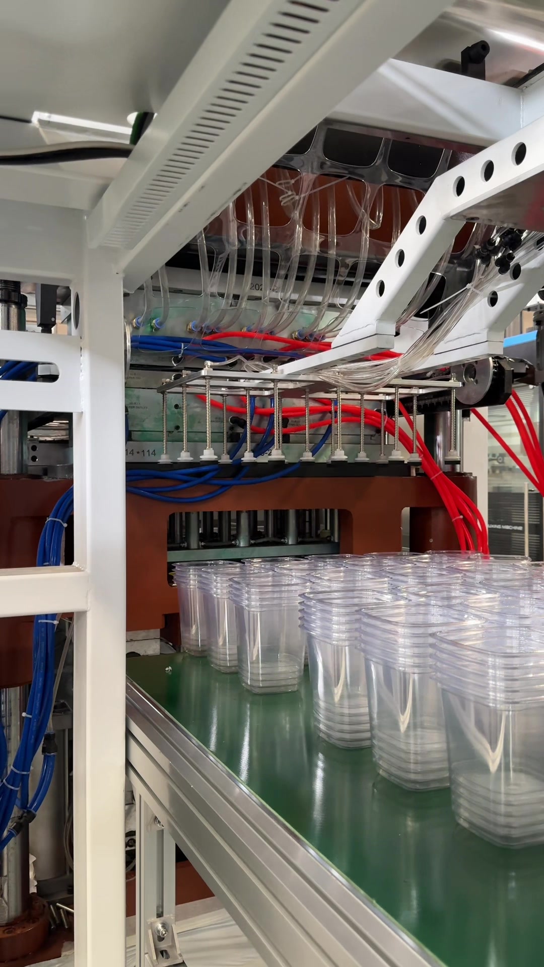 @HYX Thermoforming Machine