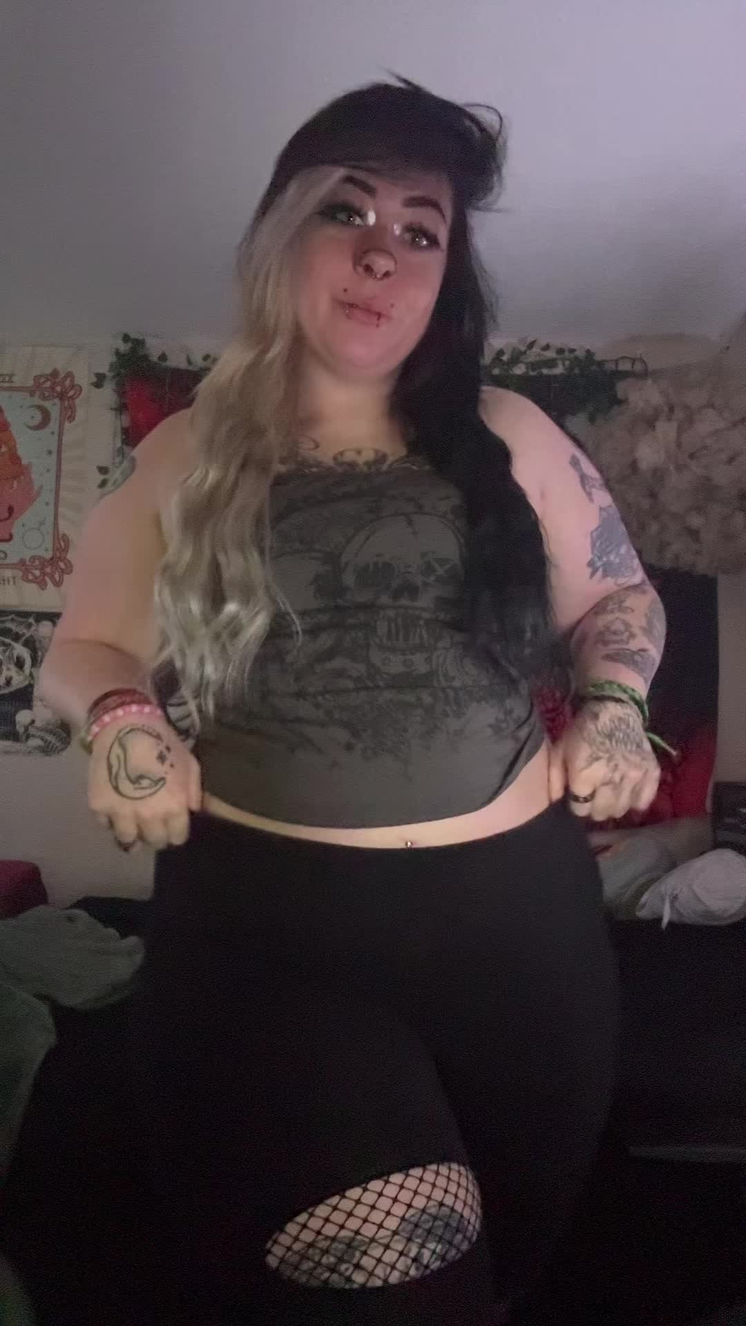 @Stfuitscourtney🦇