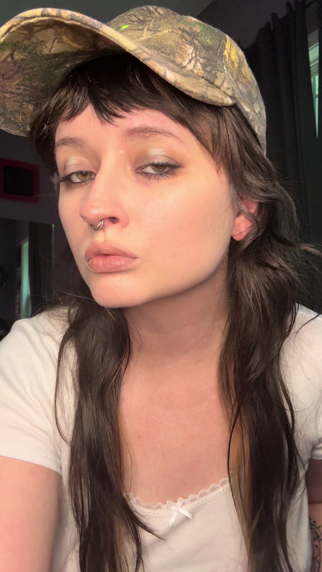 @Tori🕯️