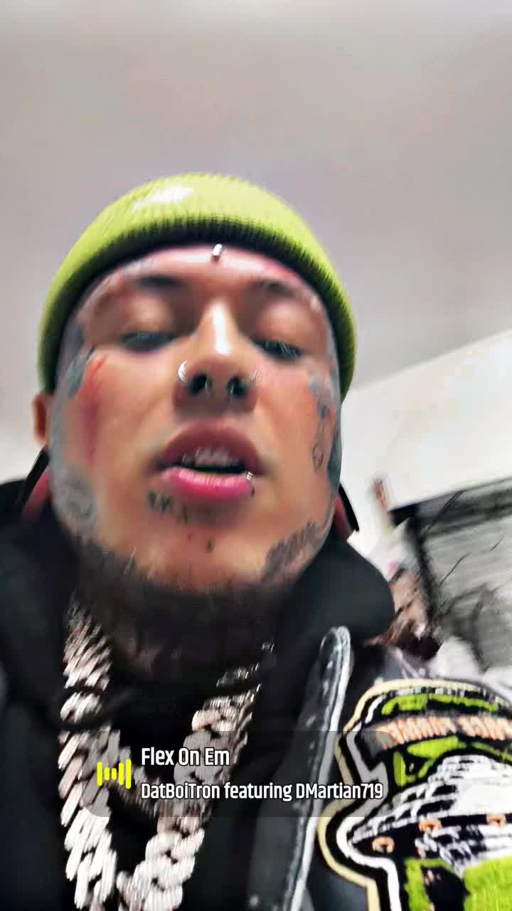 @dmartian719