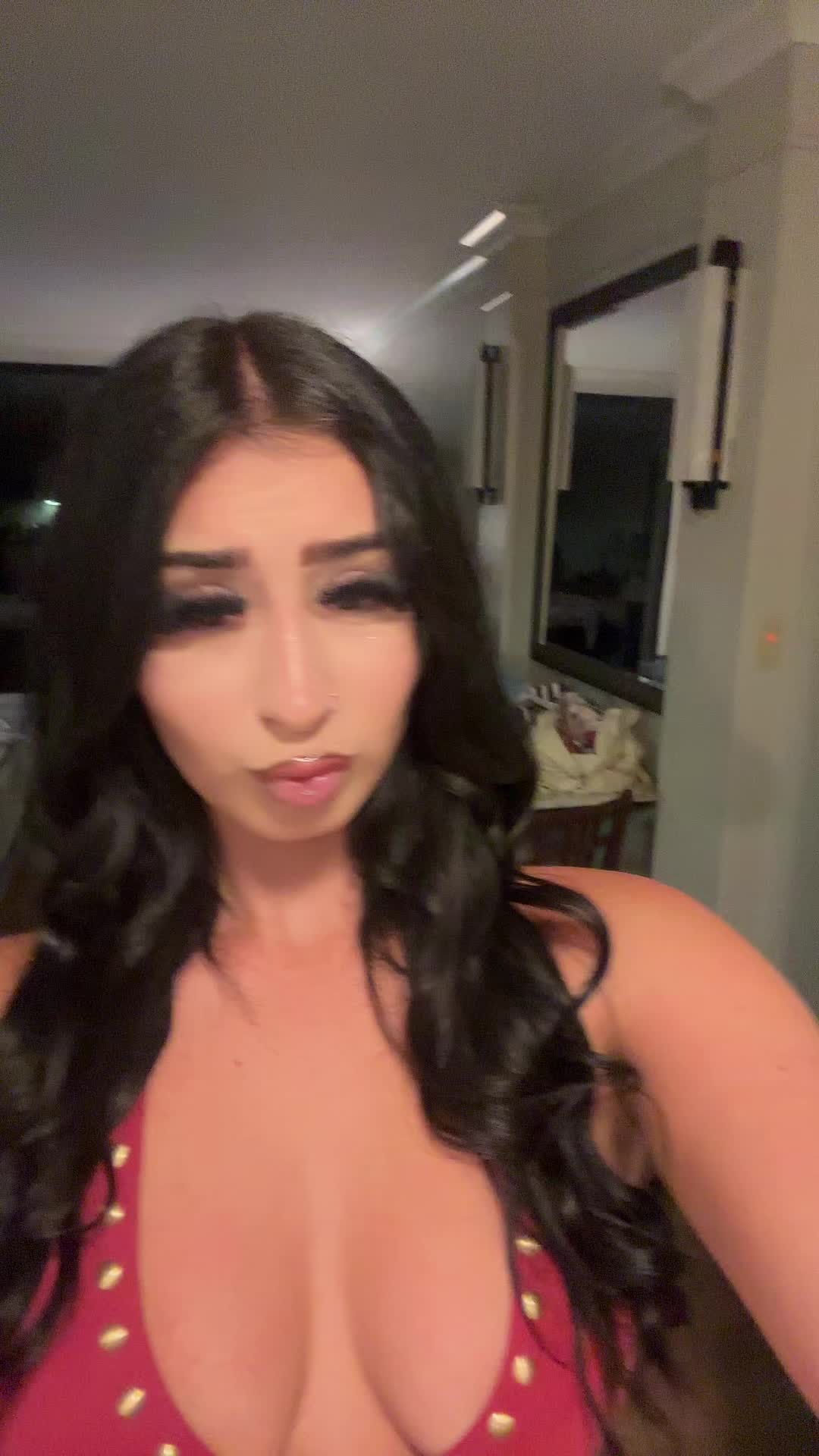@yikinyikess