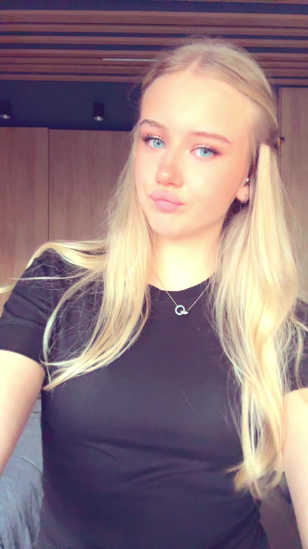 @élasashme