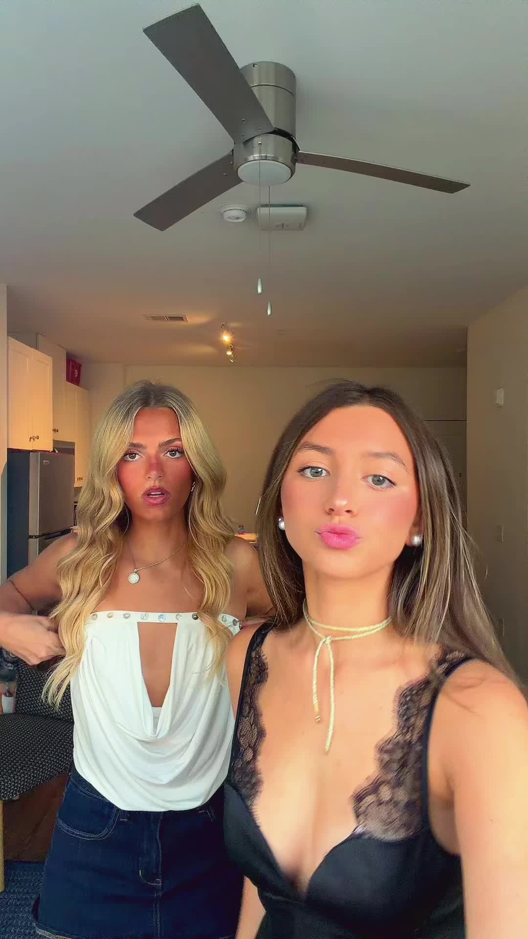@_lilydanielee