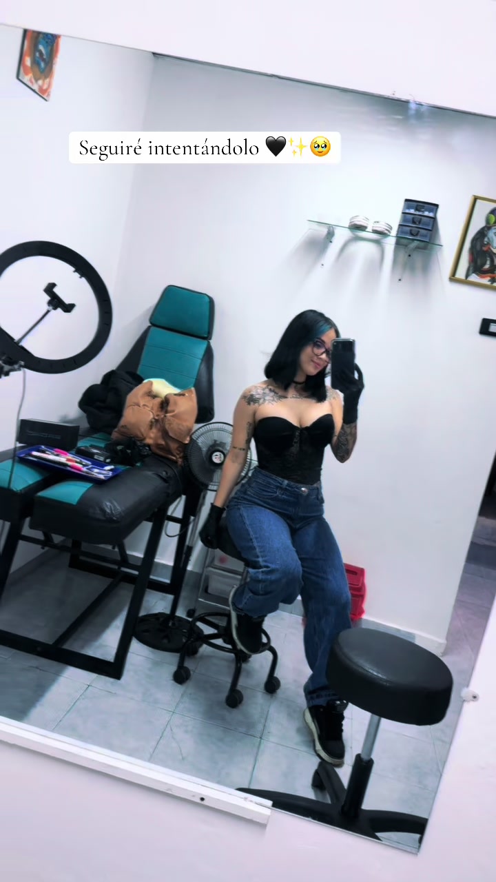 @🪼Laura Azulita 🦋